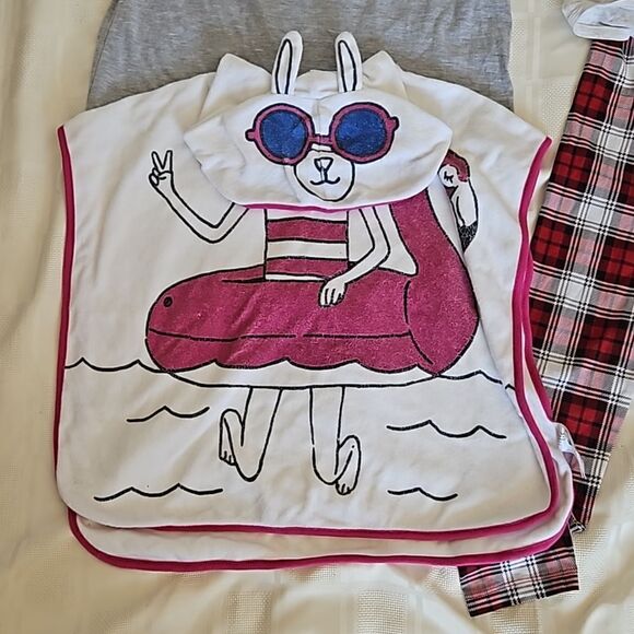 Joe Fresh Girl's Bundle T-shirt, Pajama & Swim Cover-Up M/S Gray/ Red - Picture 15 of 16